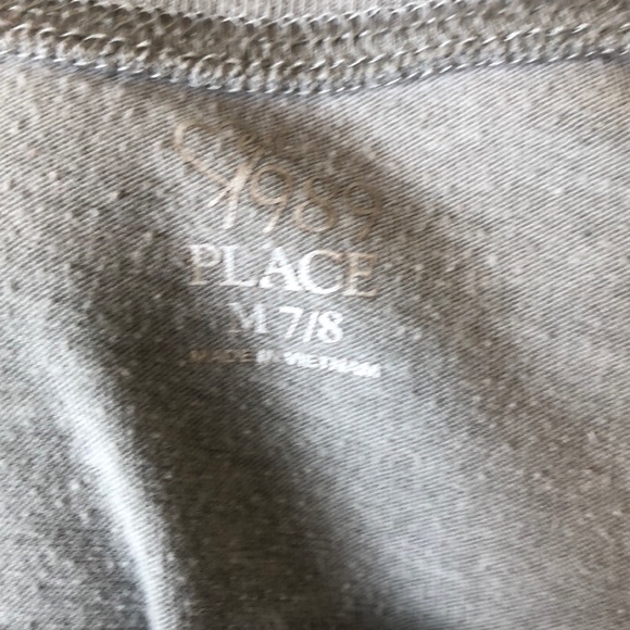 Girls 7-8 “Peace, Love, Cupcakes” Shirt - Picture 3 of 3